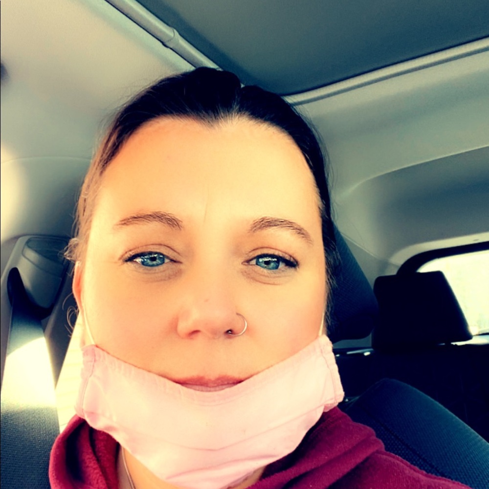 Meet your Posher, Jennifer
